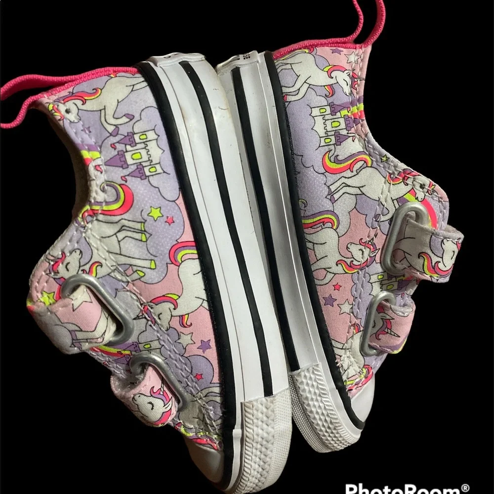 Cute Converse All-Star Unicorn print kids Size 5 Hook and Loop